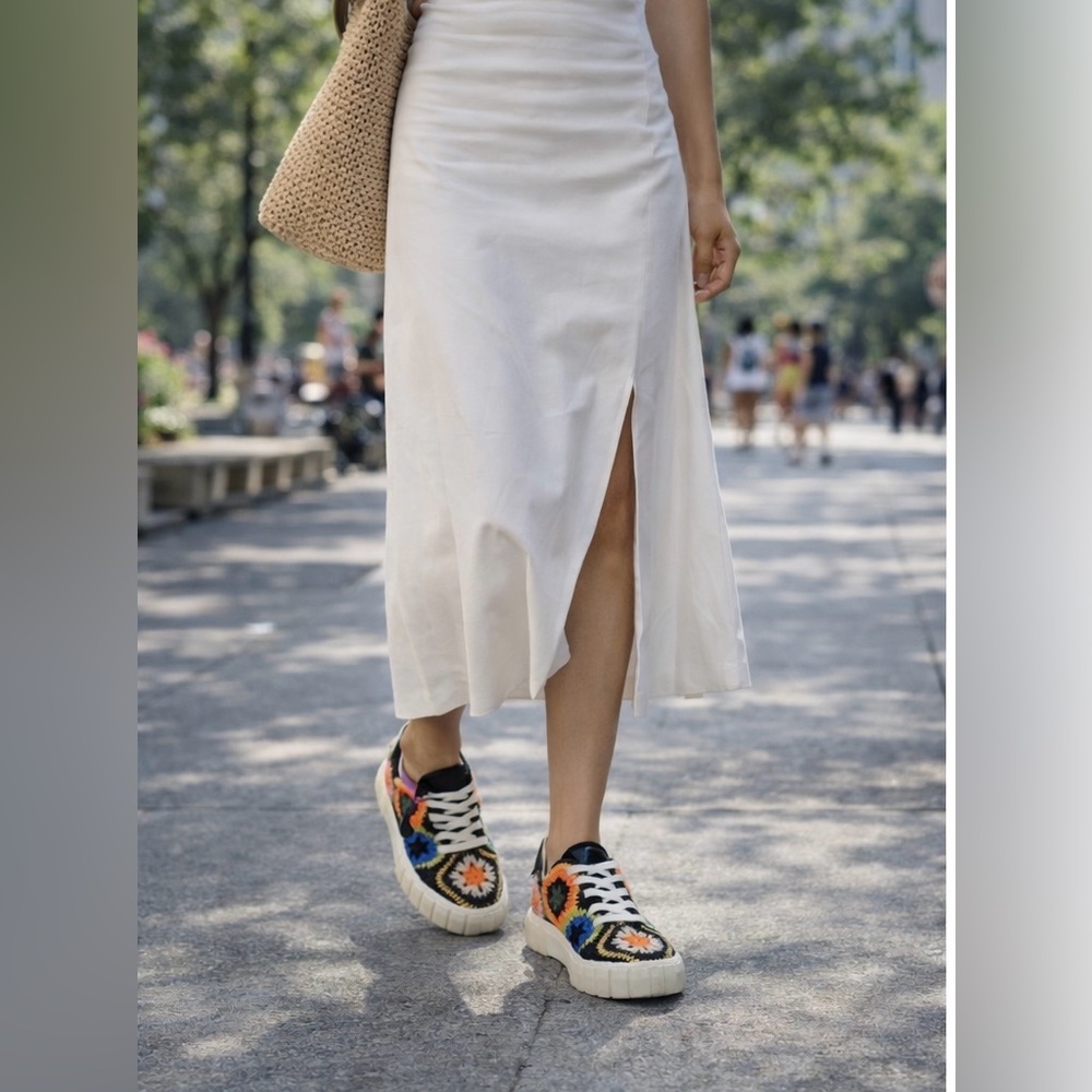LAST CHANCE Black Artisanal Flower Platform Crochet Sneaker - Picture 3 of 7